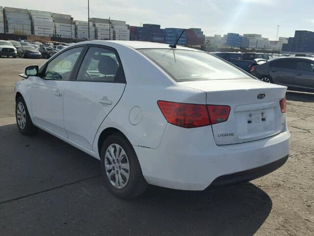 KNAFU4A24A5213623 - 2010 KIA FORTE EX WHITE photo 3