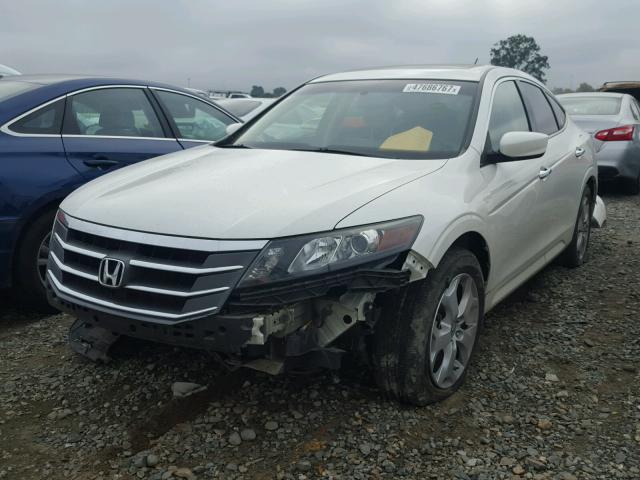 5J6TF2H54AL014548 - 2010 HONDA ACCORD CRO WHITE photo 2