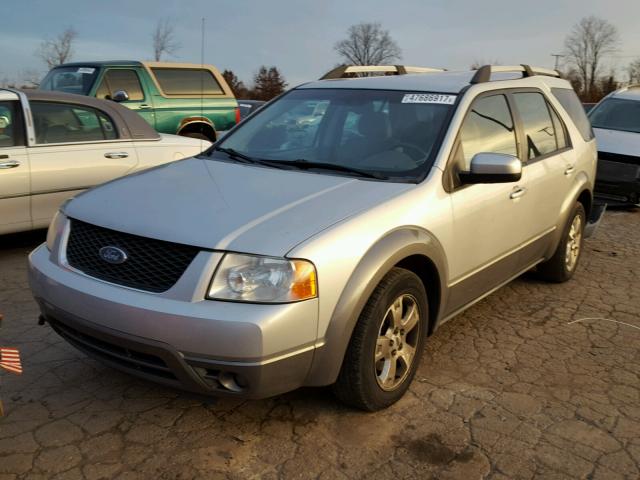 1FMZK02155GA32170 - 2005 FORD FREESTYLE SILVER photo 2