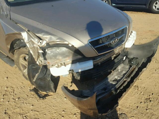 KNDJD733865624616 - 2006 KIA SORENTO EX GOLD photo 9