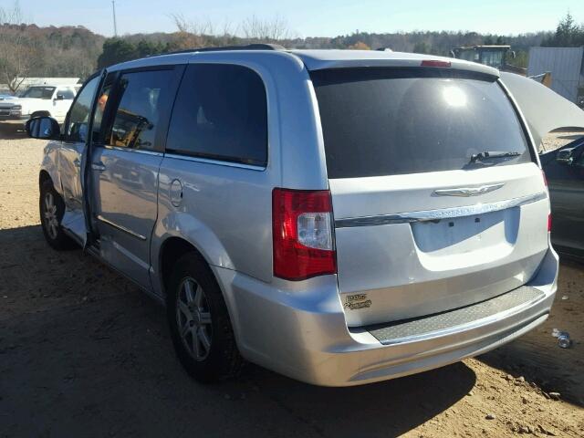 2C4RC1BG4CR325694 - 2012 CHRYSLER TOWN & COU SILVER photo 3