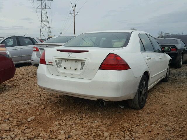 1HGCM56767A194865 - 2007 HONDA ACCORD EX WHITE photo 4