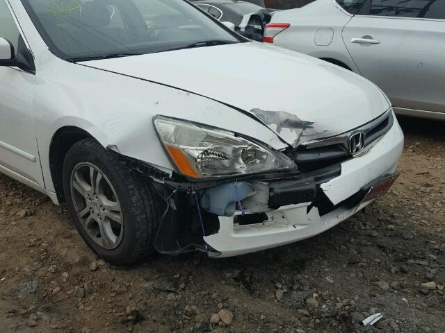 1HGCM56767A194865 - 2007 HONDA ACCORD EX WHITE photo 9