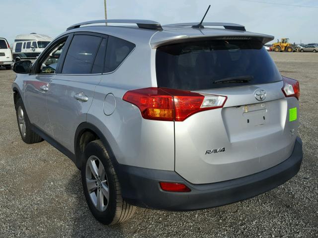 2T3RFREV8FW236740 - 2015 TOYOTA RAV4 XLE SILVER photo 3