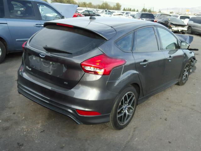 1FADP3K23GL362139 - 2016 FORD FOCUS SE CHARCOAL photo 4