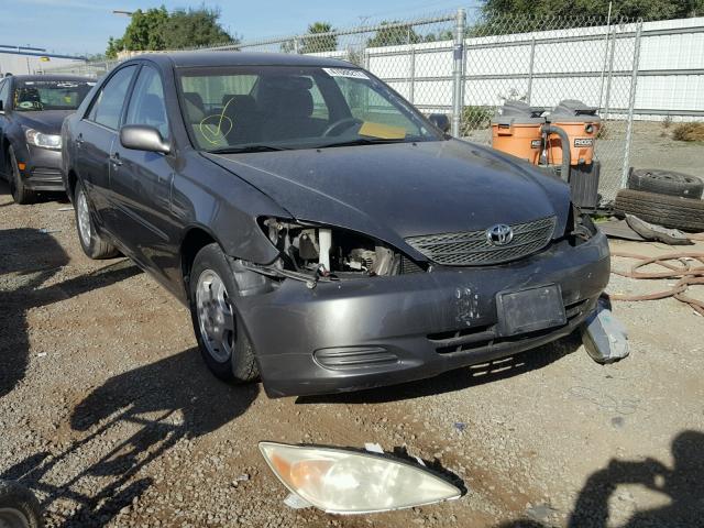 4T1BF32K32U529750 - 2002 TOYOTA CAMRY LE GRAY photo 1