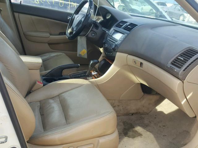 1HGCM66527A037791 - 2007 HONDA ACCORD EX WHITE photo 5