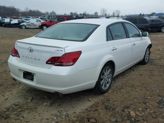 4T1BK36B78U320994 - 2008 TOYOTA AVALON XL WHITE photo 4