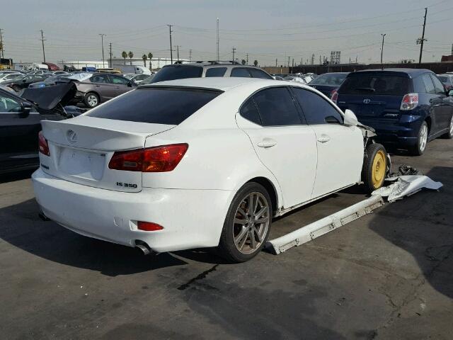 JTHBE262365003905 - 2006 LEXUS IS 350 WHITE photo 4