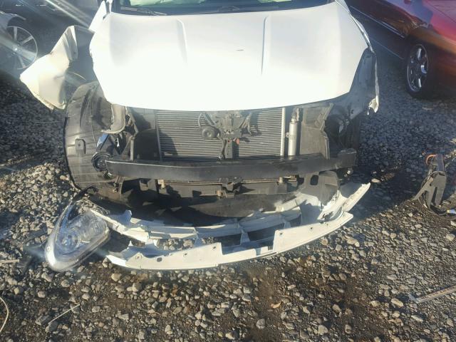 JN8AS5MV6AW131454 - 2010 NISSAN ROGUE S WHITE photo 7