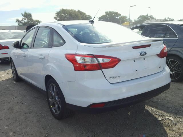 1FADP3F28DL124650 - 2013 FORD FOCUS SE WHITE photo 3