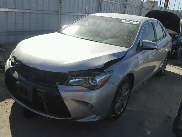 4T1BF1FK5FU901660 - 2015 TOYOTA CAMRY LE SILVER photo 2