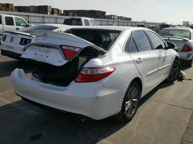 4T1BF1FK1HU307635 - 2017 TOYOTA CAMRY LE WHITE photo 4