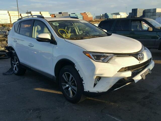 JTMWFREVXGJ090814 - 2016 TOYOTA RAV4 XLE WHITE photo 1