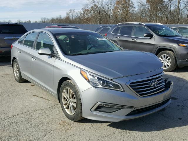 5NPE24AF7FH236604 - 2015 HYUNDAI SONATA SE SILVER photo 1