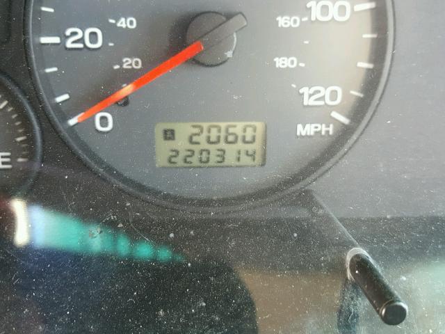 JF1SF65542H705599 - 2002 SUBARU FORESTER S GREEN photo 8