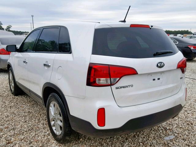 5XYKT3A61FG569849 - 2015 KIA SORENTO LX WHITE photo 3