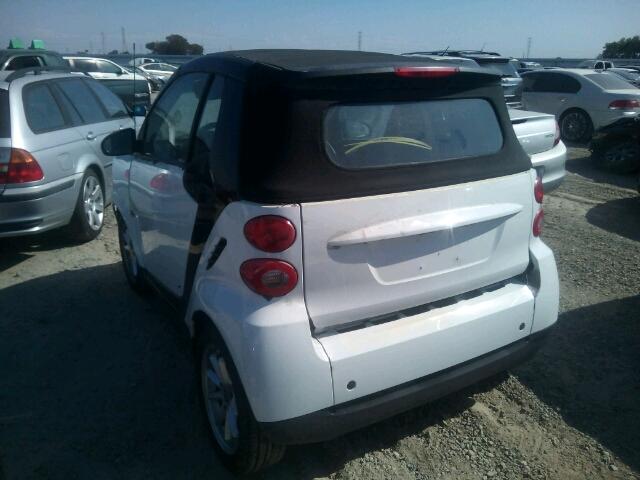 WMEEK31X29K276213 - 2009 SMART FORTWO PAS WHITE photo 3