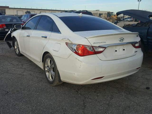 5NPEC4AC8DH649969 - 2013 HYUNDAI SONATA SE WHITE photo 3