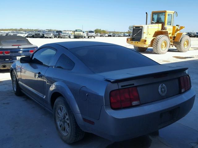 1ZVFT80N775331051 - 2007 FORD MUSTANG GRAY photo 3