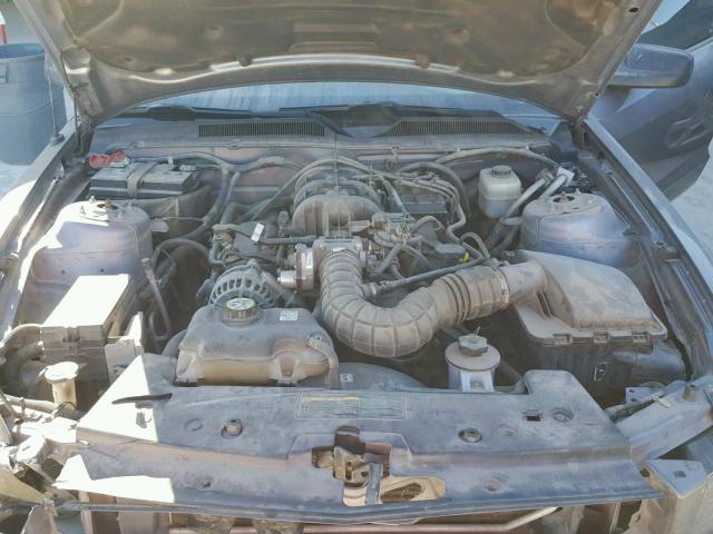 1ZVFT80N775331051 - 2007 FORD MUSTANG GRAY photo 7