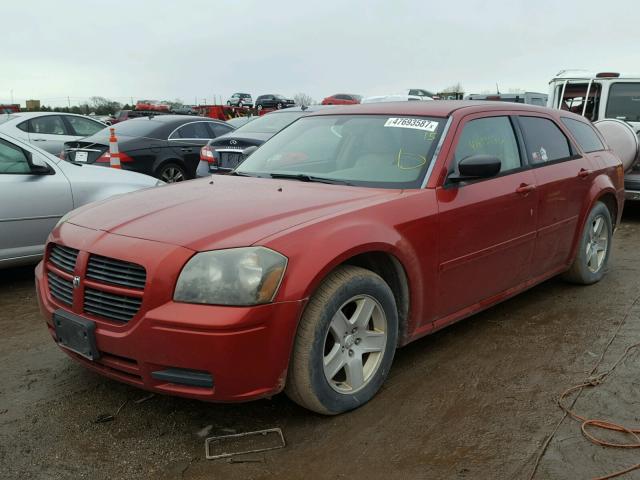 2D4FV48V55H182626 - 2005 DODGE MAGNUM SXT RED photo 2