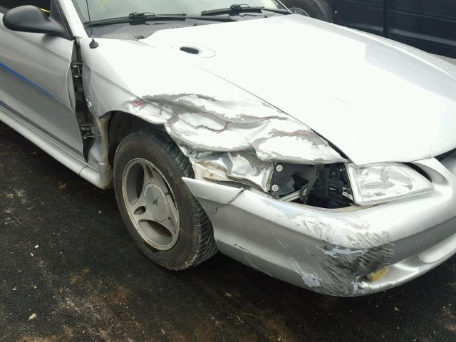 1FAFP4045WF206698 - 1998 FORD MUSTANG SILVER photo 9