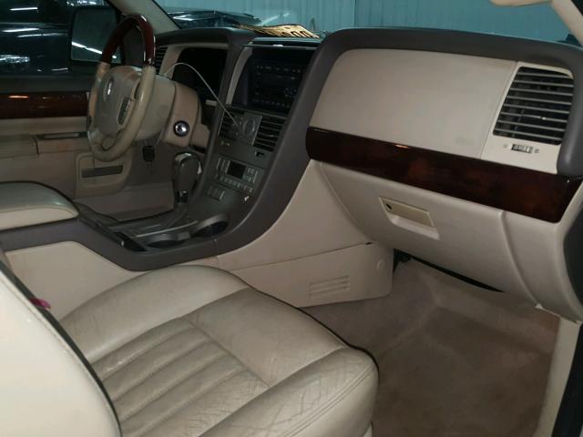 5LMEU68H84ZJ32036 - 2004 LINCOLN AVIATOR 白色 照片 5