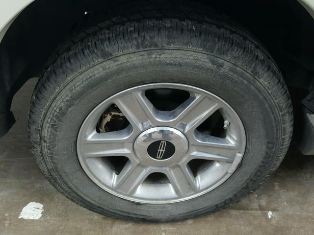 5LMEU68H84ZJ32036 - 2004 LINCOLN AVIATOR 白色 照片 9