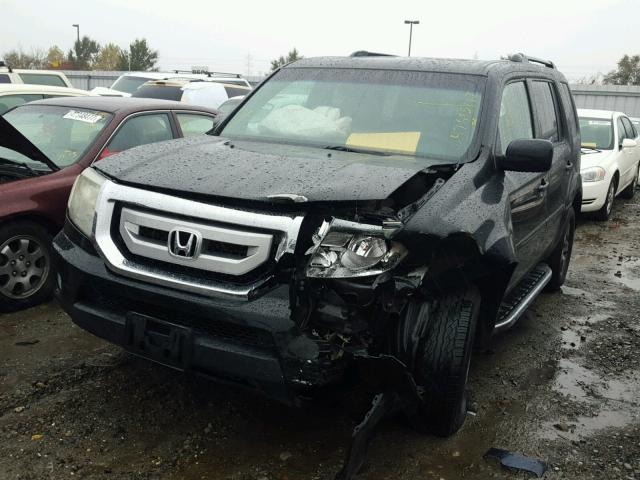 5FNYF3H50AB017810 - 2010 HONDA PILOT EXL BLACK photo 2