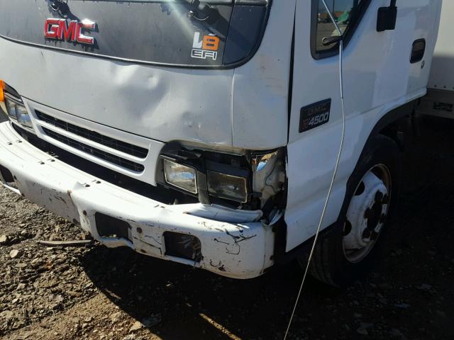 4KDC4B1UX5J800980 - 2005 GMC W4500 W450 WHITE photo 9