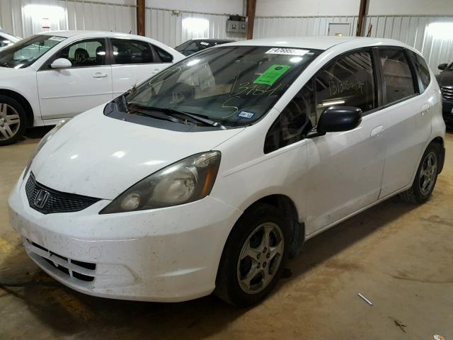 JHMGE88279S073984 - 2009 HONDA FIT WHITE photo 2