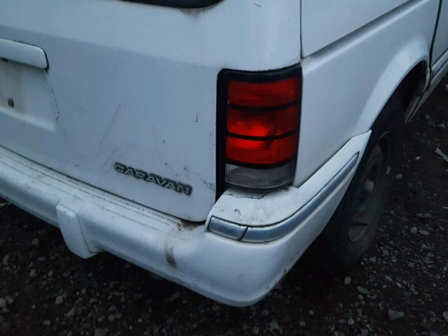 2B4GH25K6NR684818 - 1992 DODGE CARAVAN WHITE photo 9