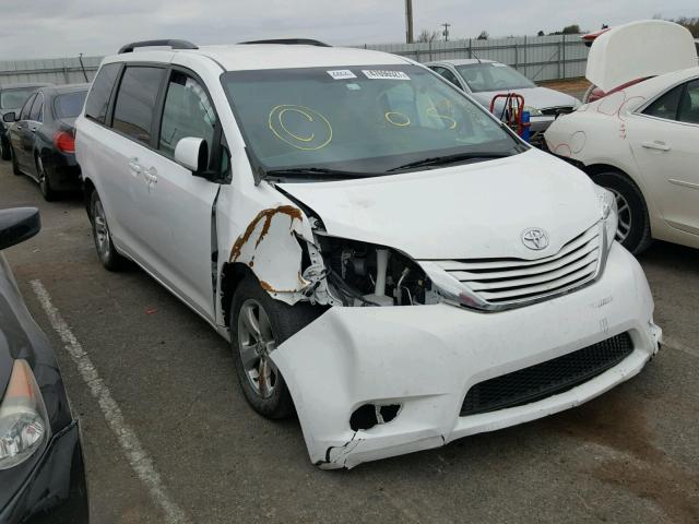 5TDKK3DC3FS590726 - 2015 TOYOTA SIENNA LE WHITE photo 1