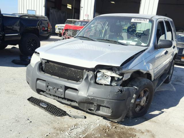 1FMCU02154KB12189 - 2004 FORD ESCAPE XLS SILVER photo 2