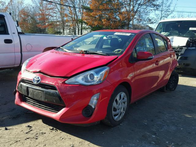 JTDKDTB3XF1575909 - 2015 TOYOTA PRIUS C RED photo 2