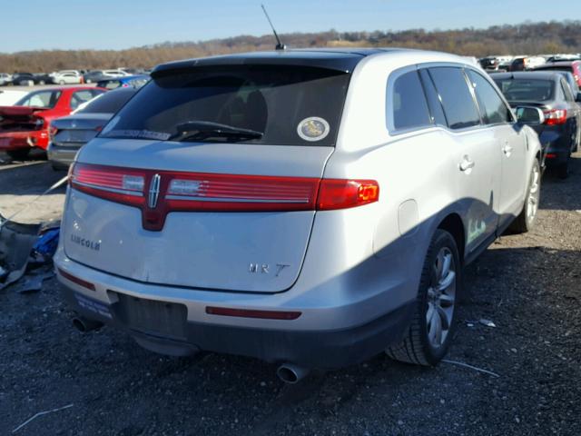 2LMHJ5FR1ABJ13328 - 2010 LINCOLN MKT SILVER photo 4