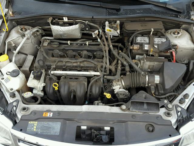 1FAHP3FN0AW104494 - 2010 FORD FOCUS SE SILVER photo 7