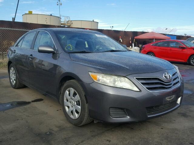 4T4BF3EK3BR145176 - 2011 TOYOTA CAMRY BASE GRAY photo 1