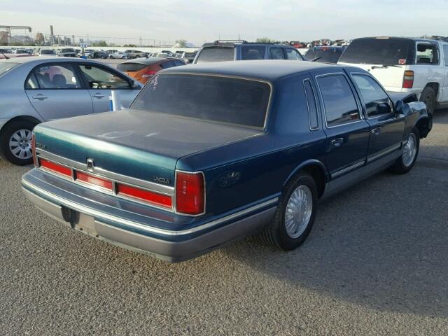 1LNLM82W9VY641069 - 1997 LINCOLN TOWN CAR S BLUE photo 4