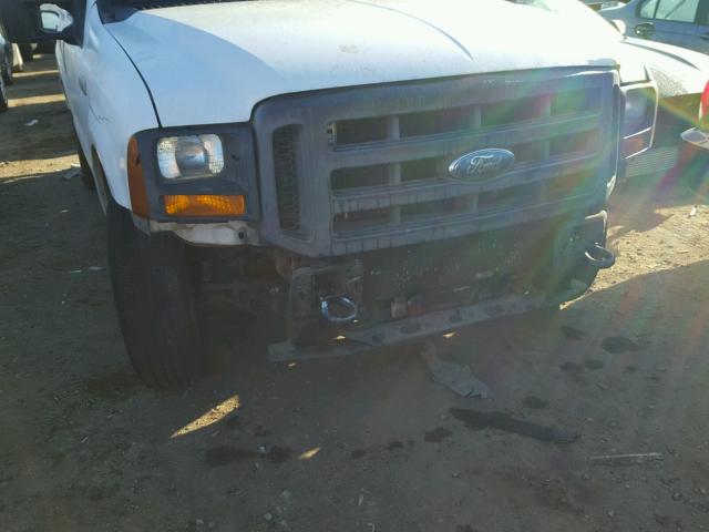 1FTNF20575EC82322 - 2005 FORD F250 SUPER WHITE photo 9