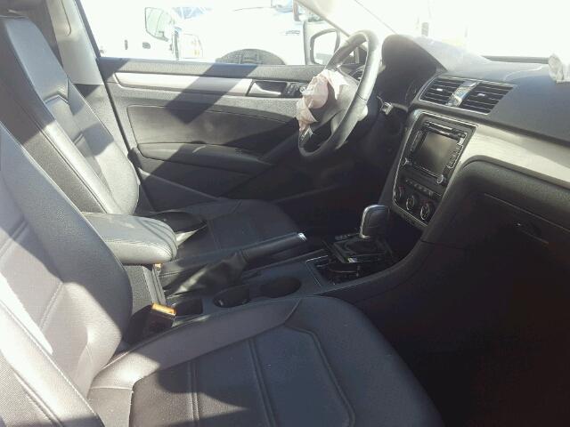1VWAT7A38FC092850 - 2015 VOLKSWAGEN PASSAT S თეთრი ფოტო 5