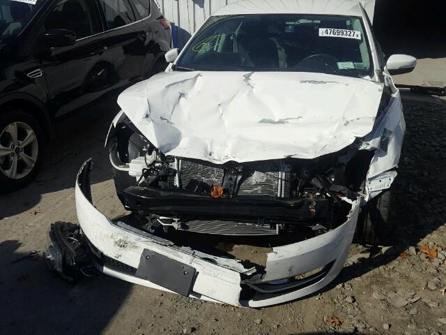 1VWAT7A38FC092850 - 2015 VOLKSWAGEN PASSAT S თეთრი ფოტო 9