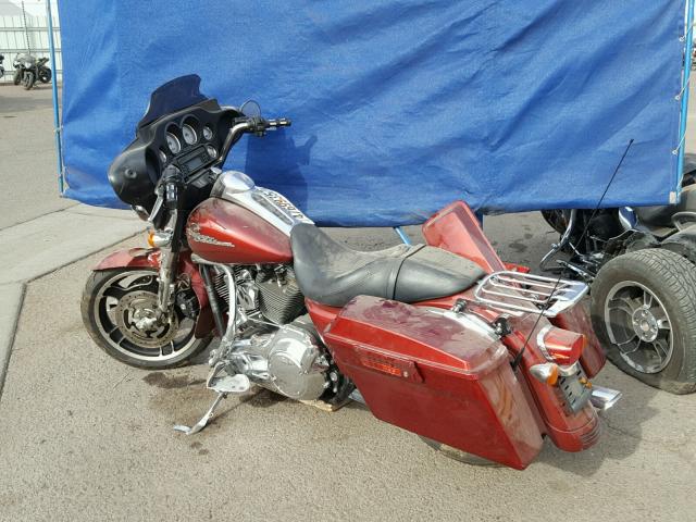 5HD1KB4A0AB665913 - 2010 HARLEY-DAVIDSON FLHX RED photo 3