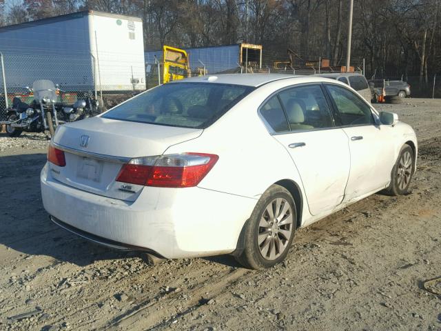 1HGCR3F95EA007555 - 2014 HONDA ACCORD TOU WHITE photo 4