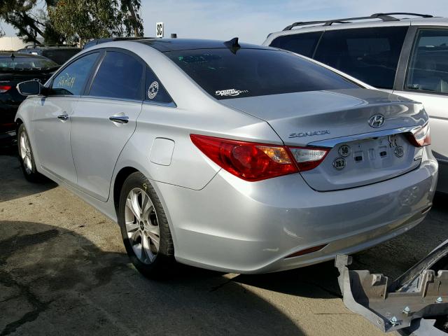 5NPEC4AC0CH368439 - 2012 HYUNDAI SONATA SE SILVER photo 3