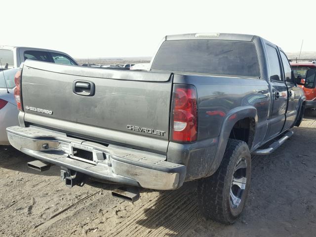 1GCHC23U12F139400 - 2002 CHEVROLET SILVERADO GRAY photo 4