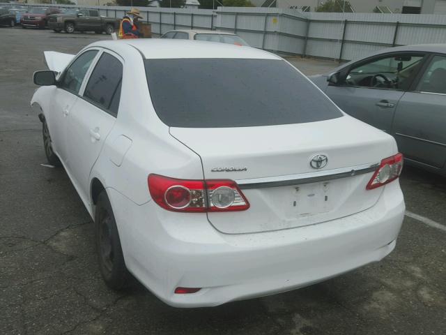 2T1BU4EE9DC108993 - 2013 TOYOTA COROLLA BA WHITE photo 3