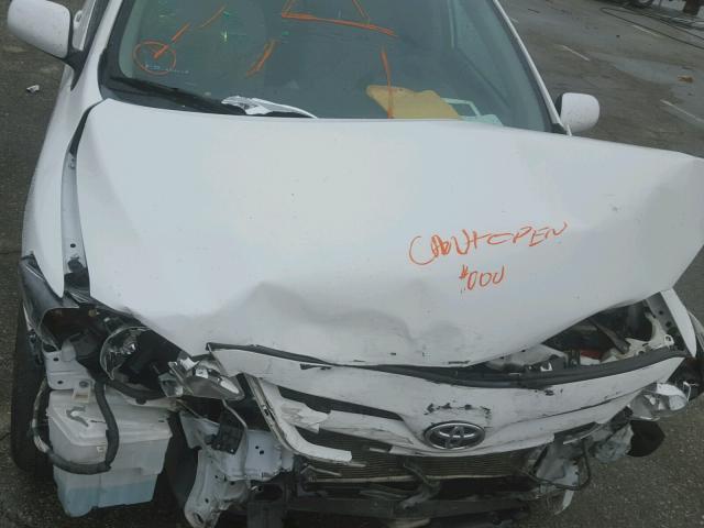 2T1BU4EE9DC108993 - 2013 TOYOTA COROLLA BA WHITE photo 7