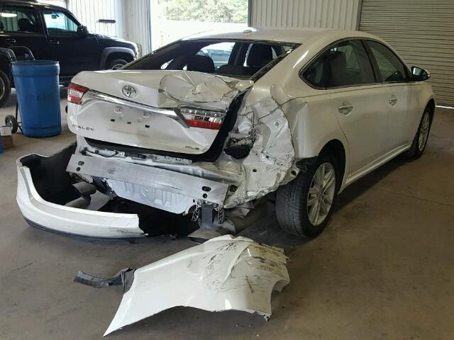 4T1BK1EB4FU138012 - 2015 TOYOTA AVALON XLE WHITE photo 4